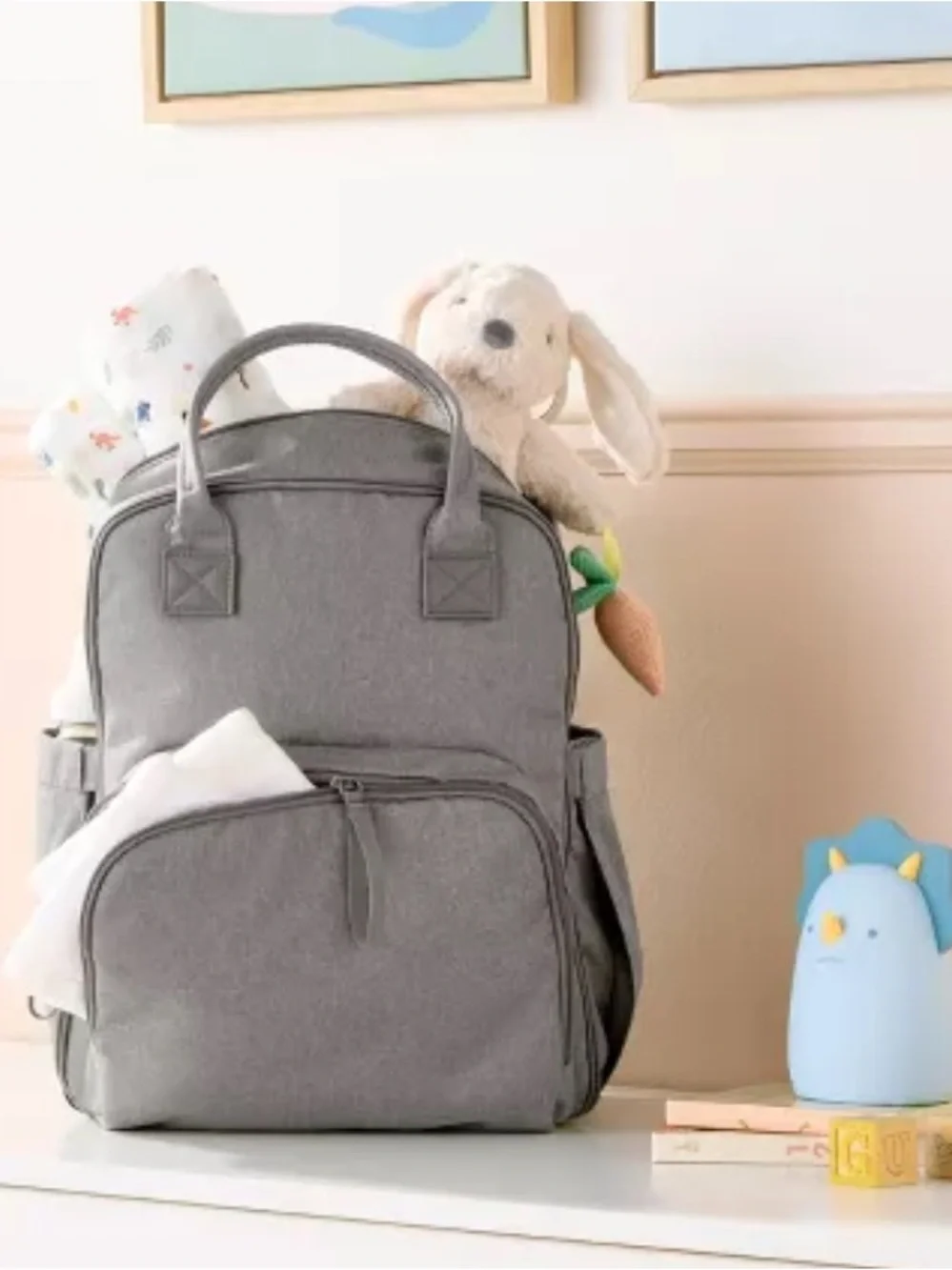 Kopi baby backpack (paid $40) plus changing pad ($24) excellent condition grey